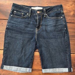 Levi Strauss mid rise Bermuda shorts